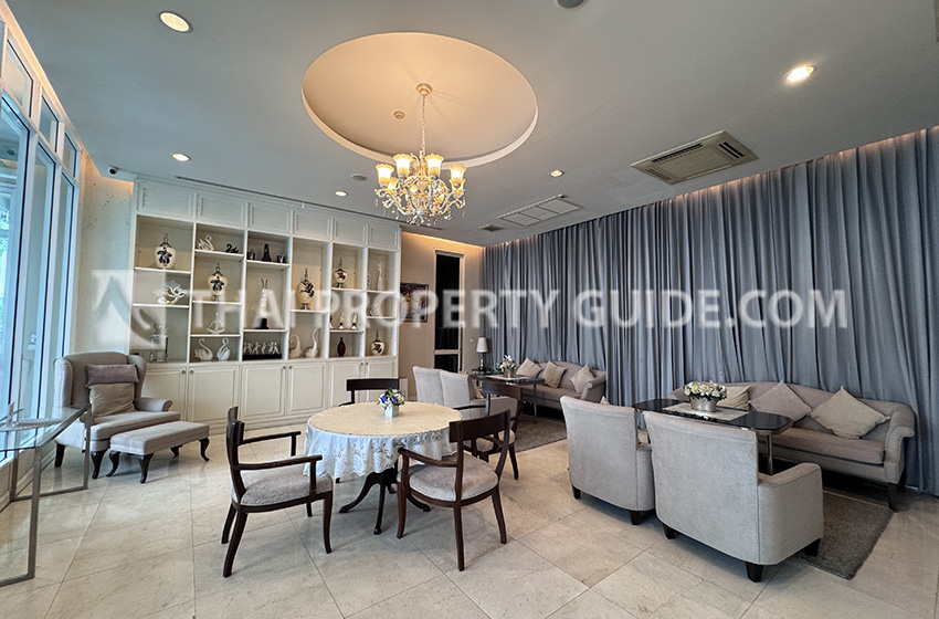 Condominium in Rama 9 